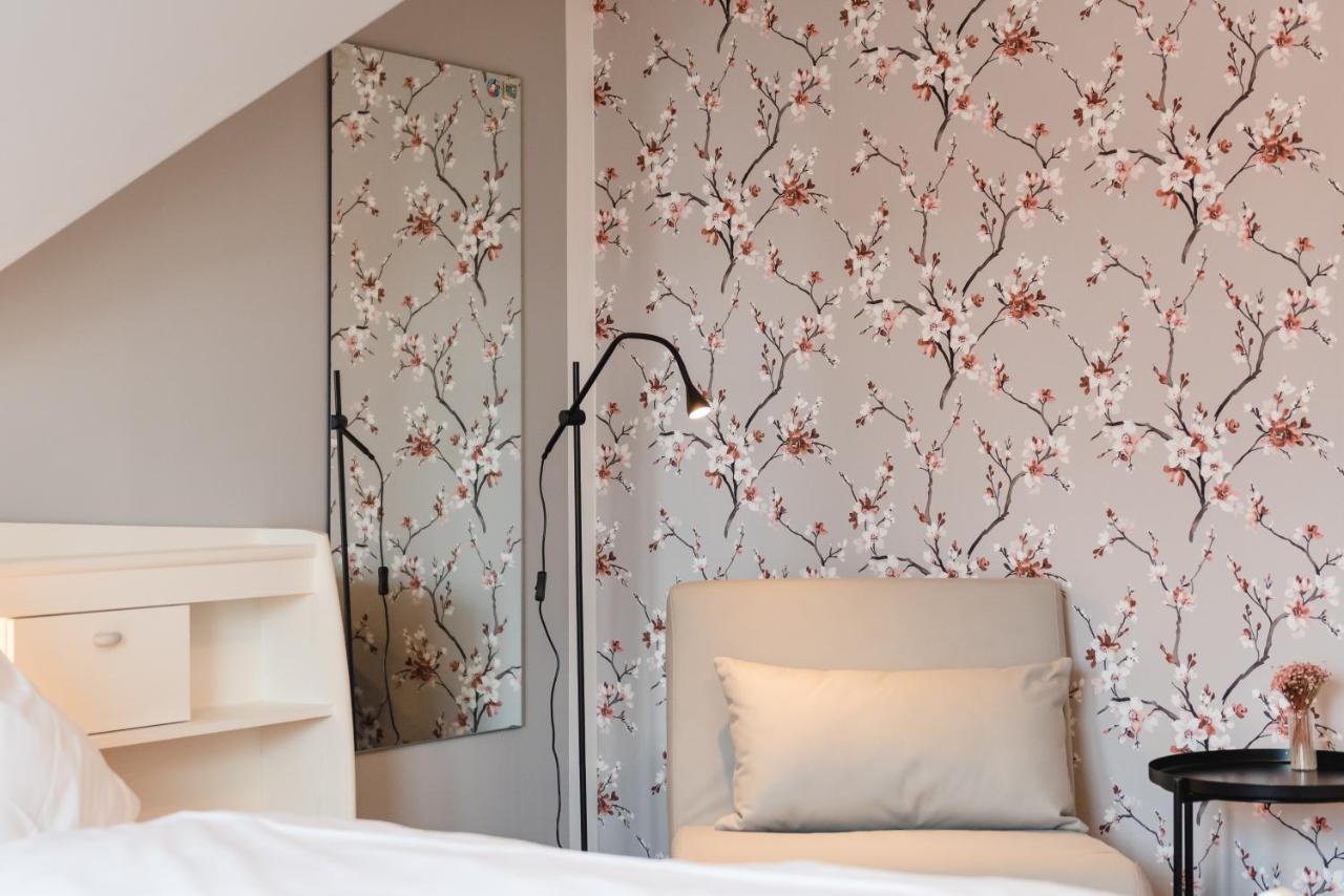 Straendhus Bed&Breakfast Hasselberg  Exteriör bild