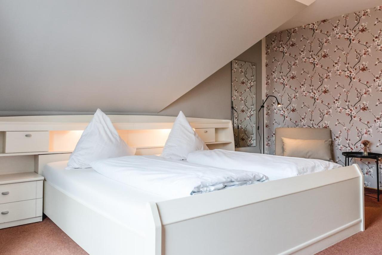 Straendhus Bed&Breakfast Hasselberg  Exteriör bild