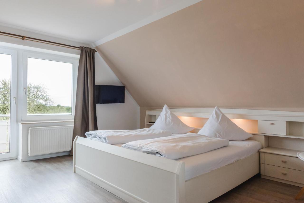 Straendhus Bed&Breakfast Hasselberg  Exteriör bild