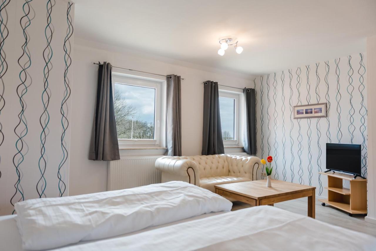 Straendhus Bed&Breakfast Hasselberg  Exteriör bild