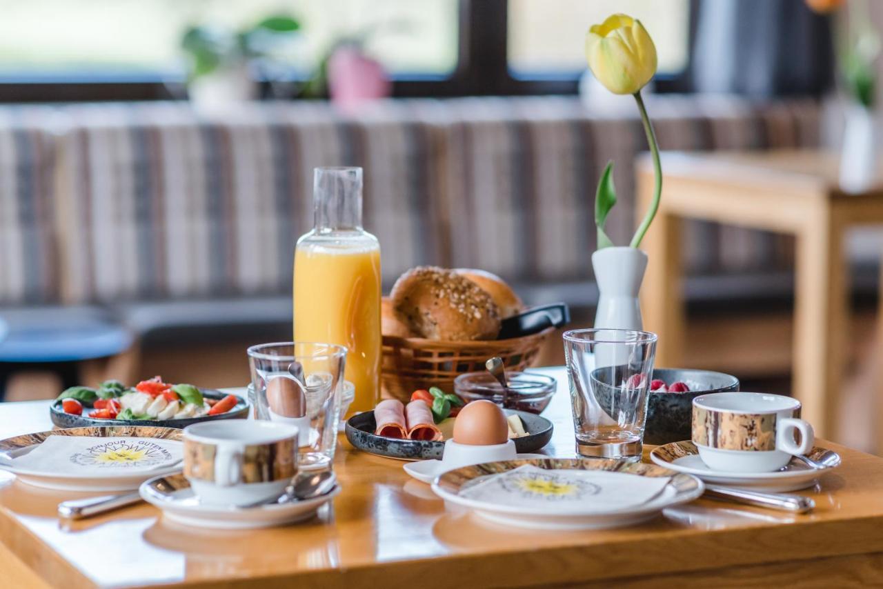 Straendhus Bed&Breakfast Hasselberg  Exteriör bild