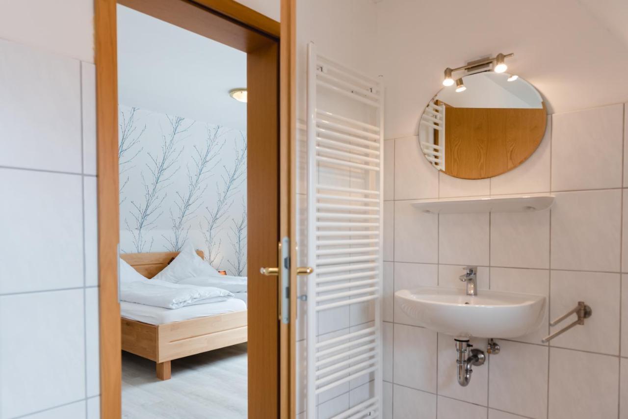 Straendhus Bed&Breakfast Hasselberg  Exteriör bild