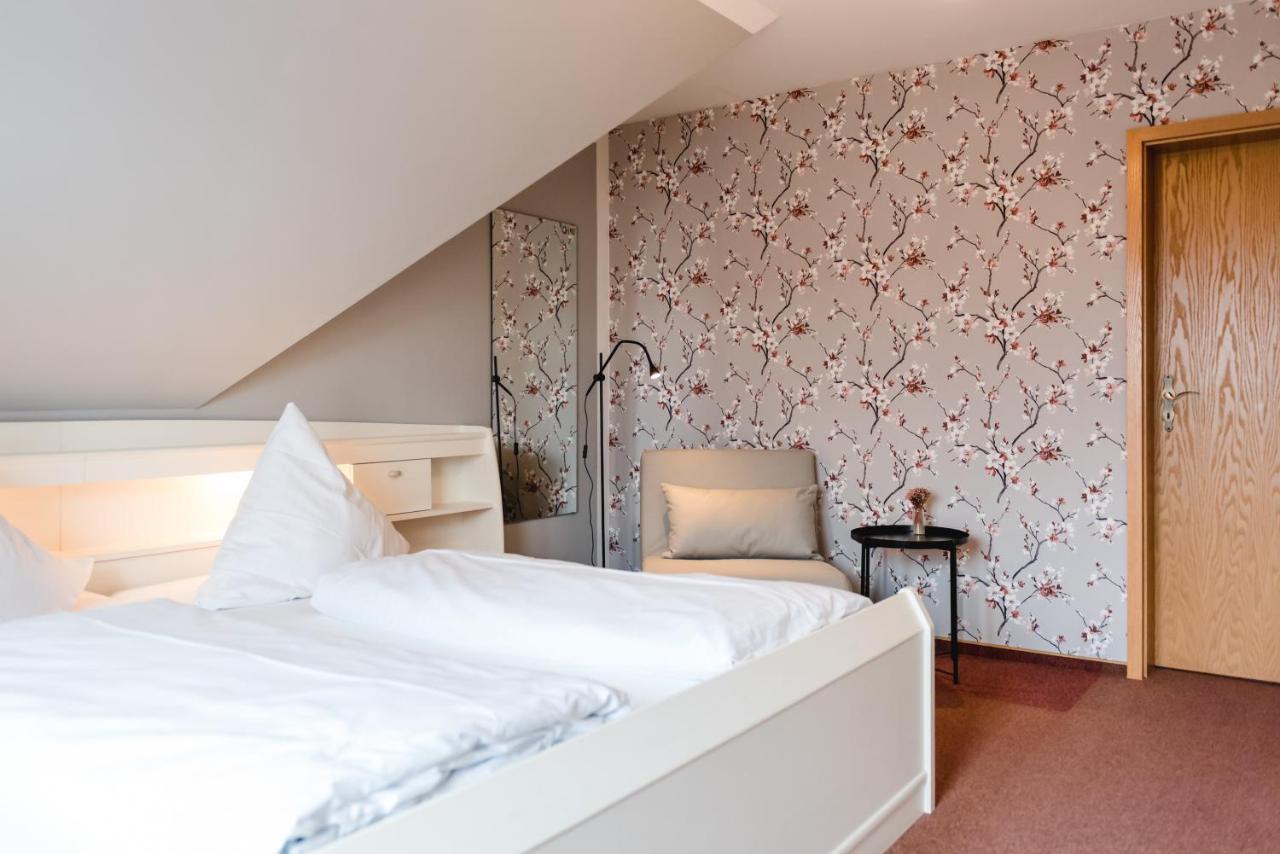 Straendhus Bed&Breakfast Hasselberg  Exteriör bild